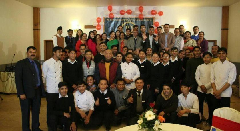Club Denovo Hotel Butwal Bagian luar foto